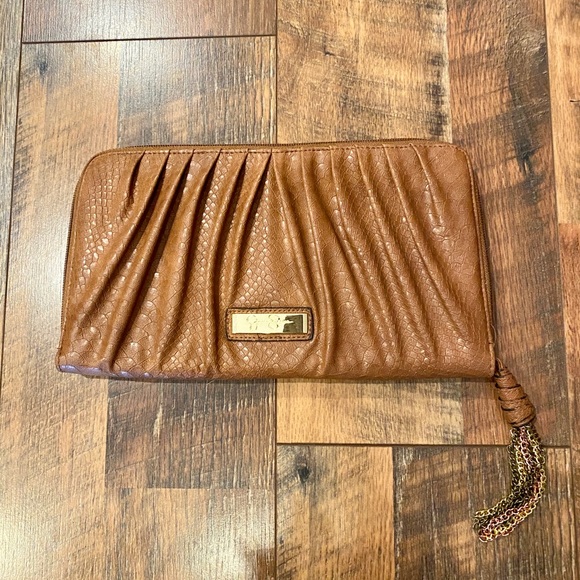 JESSICA SIMPSON Beautiful Brown Clutch Purse - Picture 2 of 8